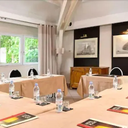 Western Acadie Paris Nord Villepinte فندق 3*